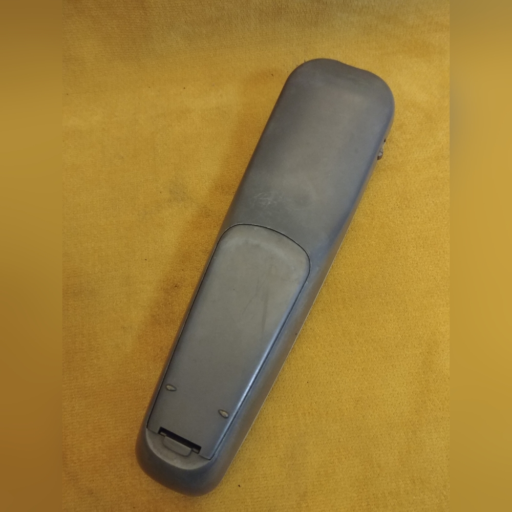 Phillips Quadra Surf Remote - Picture 2 of 4